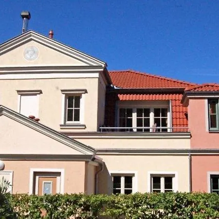 Appartementhaus Gegenkolonnaden Ostseebad Kühlungsborn